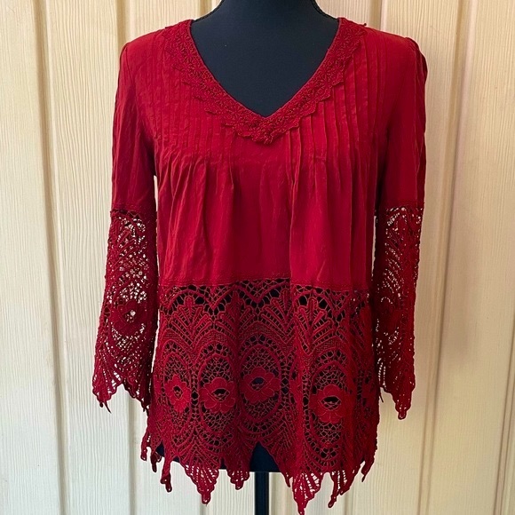 Stylish Brick Red Blouse with Lace Sleeves and Waist - Picture 9 of 15
